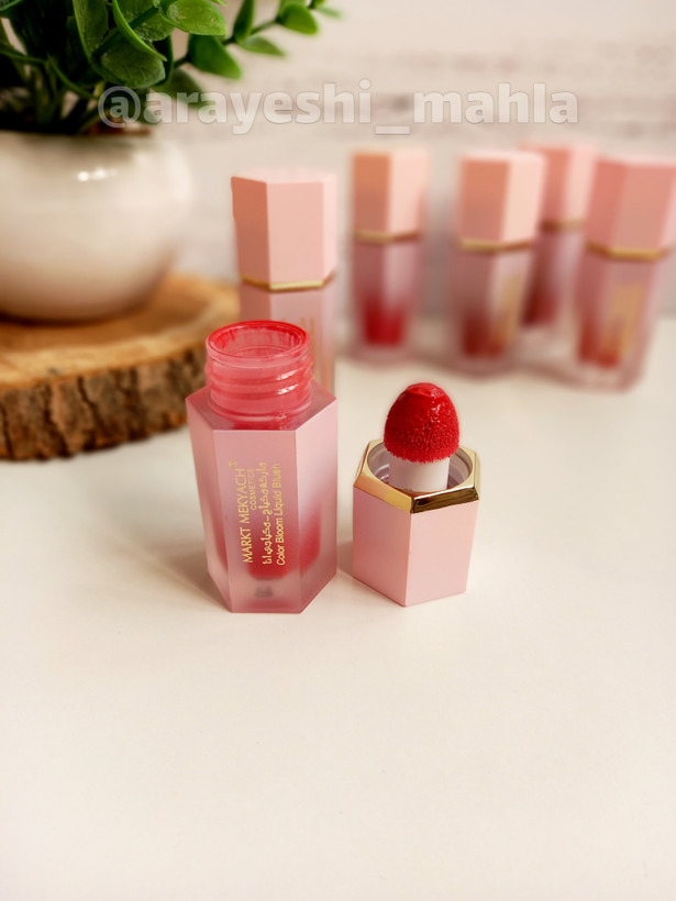 رژگونه پددار اسنس